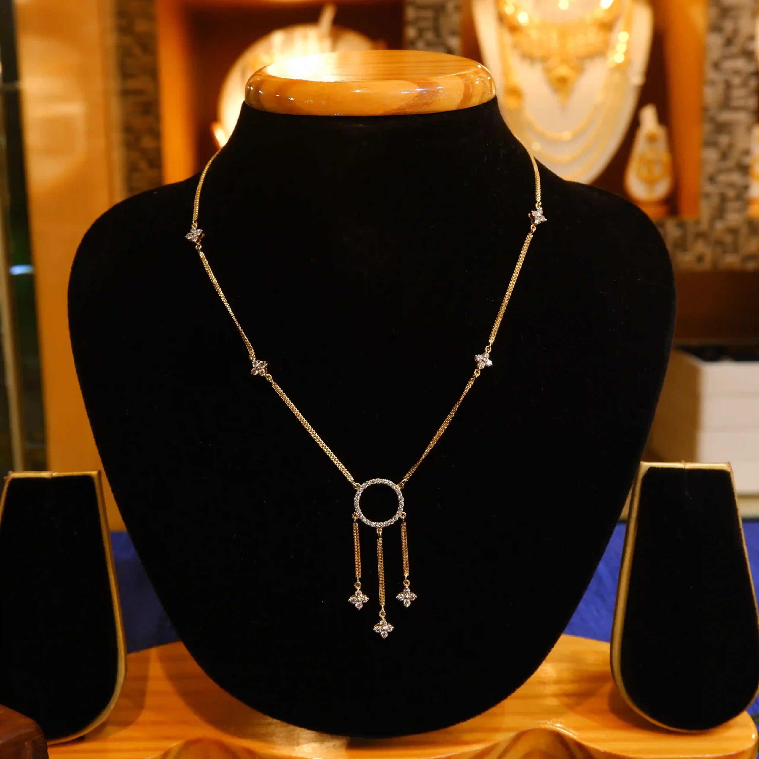 Diamond Sleek Neclace